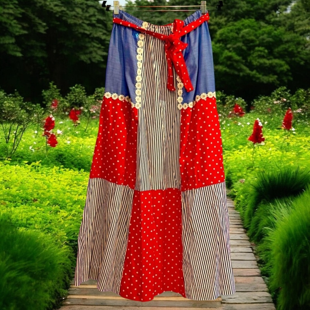 Vintage Alice of California 70’s Folk Patchwork Trimmed Full Cotton Skirt Small